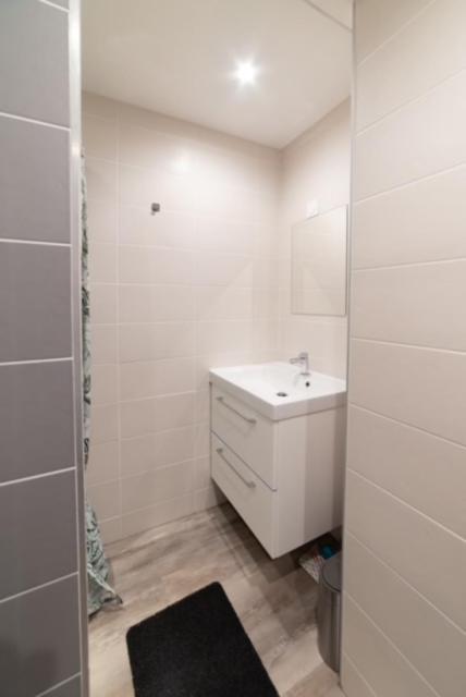 Studio Green Proche De Lyon Meyzieu Eksteriør bilde